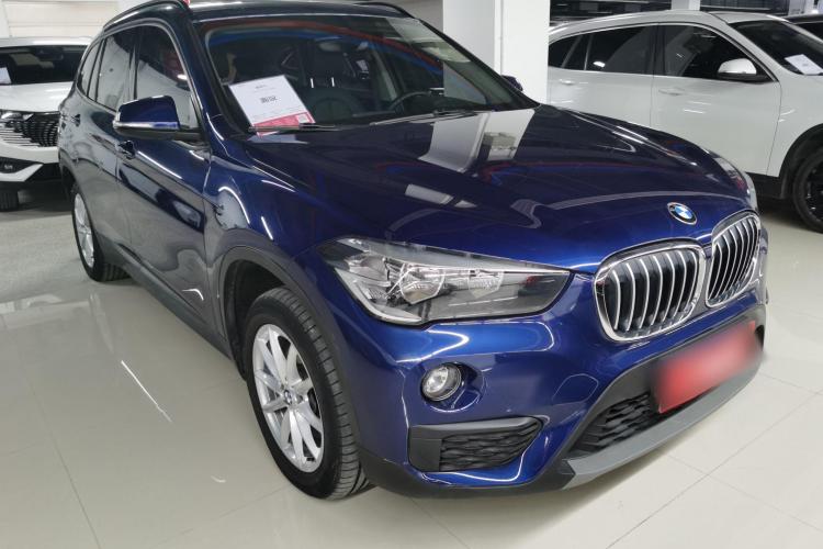 宝马X1 2019款 sDrive18Li 时尚型车身外观6002