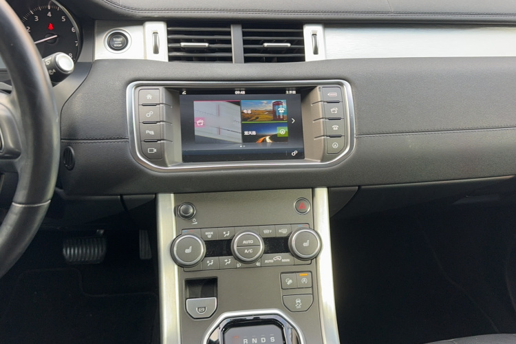 路虎 揽胜极光 2017款 2.0T SE 智耀版局部细节16