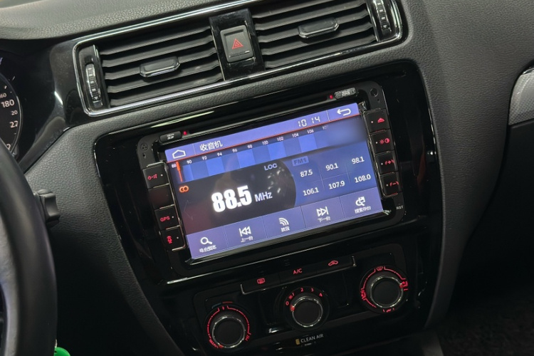 大众 速腾 2015款 1.6L 自动舒适型中控内饰7010