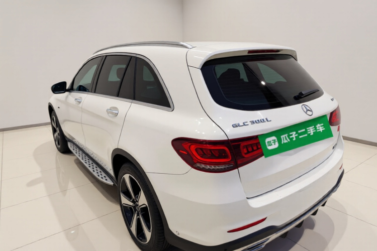 奔驰GLC 2022款 改款 GLC 300 L 4MATIC 动感型臻藏版车身外观5