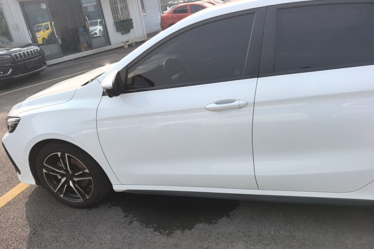 吉利汽车 2024款 缤瑞COOL 1.5T DCT龙腾版车身外观6003