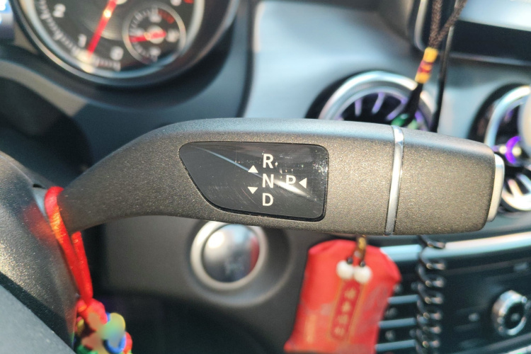 奔驰CLA 2018款 CLA 220 4MATIC局部细节18