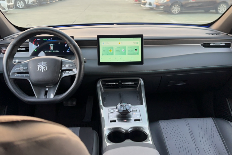 比亚迪 秦PLUS 2025款 DM-i 智驾版 55KM领先型中控内饰7003