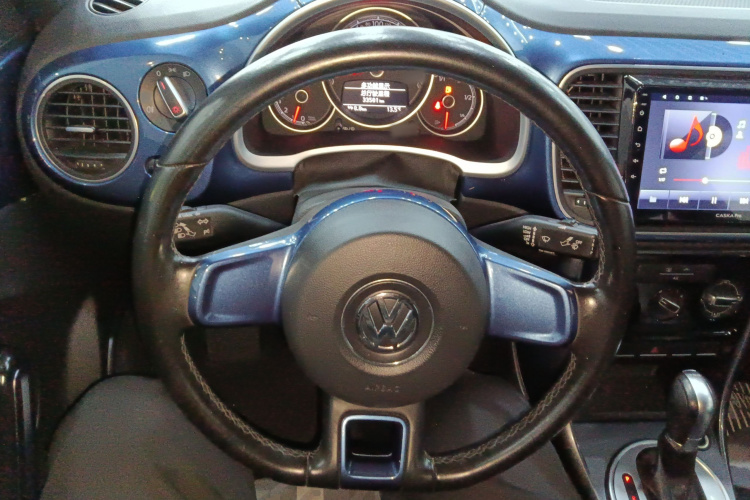 大众 甲壳虫 2018款 180TSI 宜乐型中控内饰13