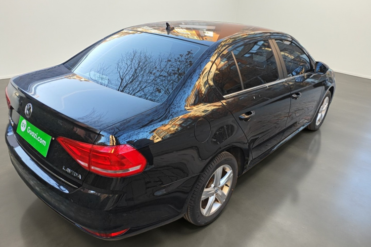 大众 朗逸 2017款 1.6L 手动风尚版车身外观7