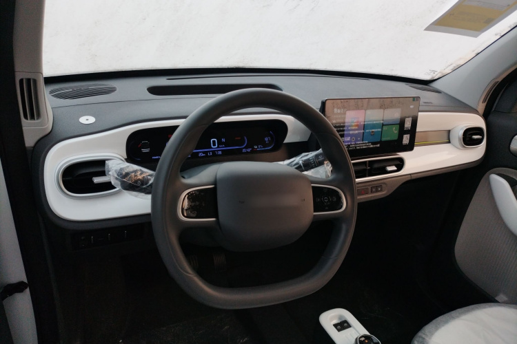 吉利银河 熊猫 2025款 210km 元气熊中控内饰12