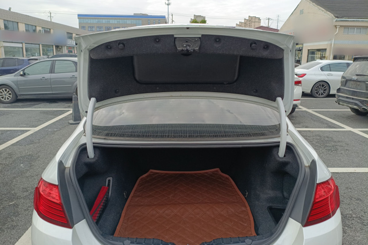 宝马5系 2014款 525Li 领先型局部细节23