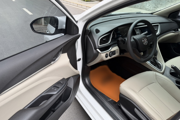 别克 英朗 2021款 典范 1.5L 自动精英型中控内饰7006