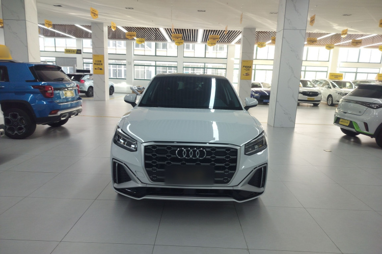 奥迪Q2L 2024款 35TFSI 时尚动感型车身外观2