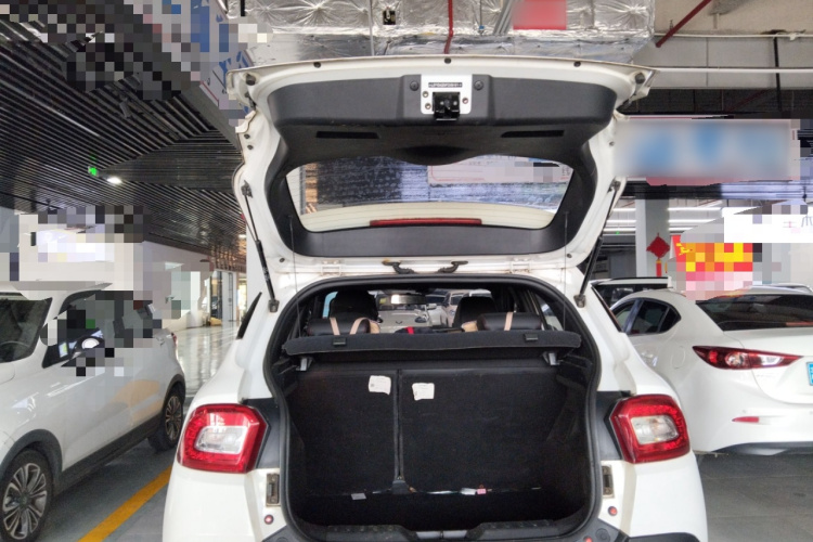 中华V3 2015款 1.5L 手动智能型机舱底盘23