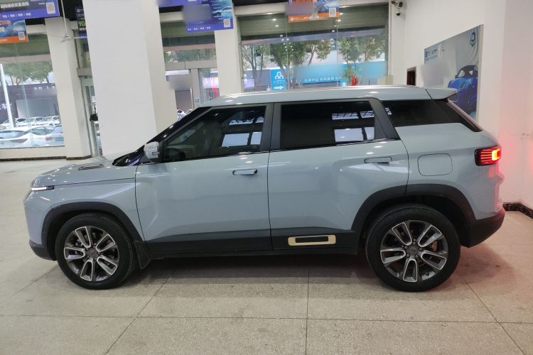 吉利汽车 吉利icon 2020款 1.5TD i9 BSG车身外观4