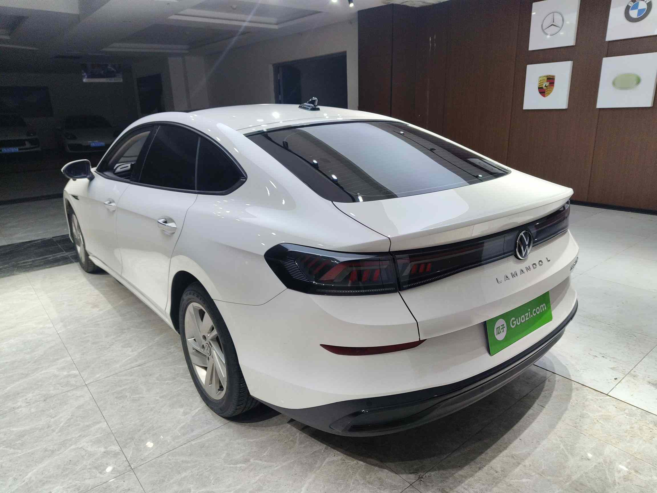 大众 2022款 凌渡L 280TSI DSG炫辣版(3)