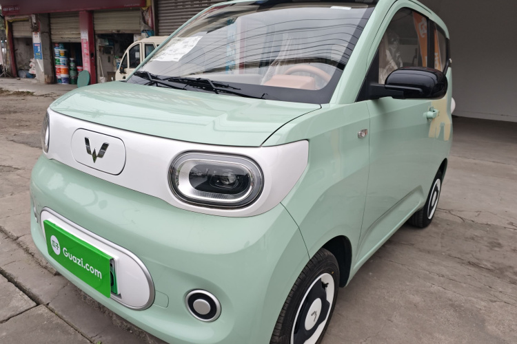 五菱汽车 宏光MINIEV 2024款 第三代 215km 青春版车身外观1