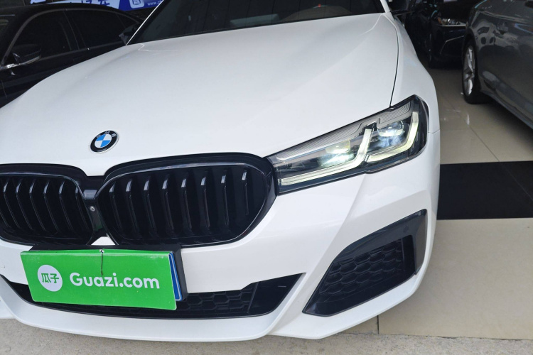 宝马5系 2021款 530Li 尊享型 M运动套装局部细节36