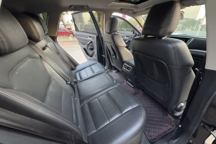 众泰T600 Coupe 2017款 1.5T 手动尊享型中控内饰7009