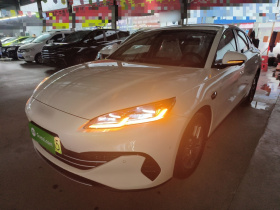 比亚迪 海豹06新能源 2025款 DM-i 智驾版 80KM豪华型