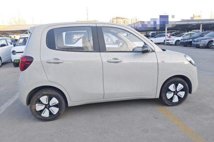 五菱汽车 宏光MINIEV 2025款 四门版 进阶款车身外观4