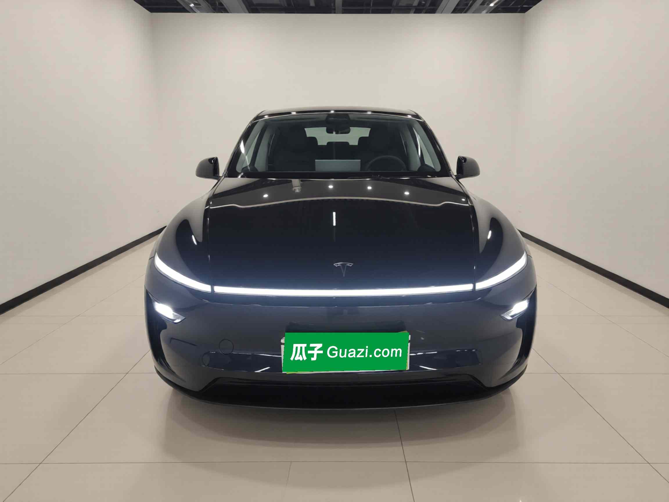 特斯拉 Model Y 2025款 后轮驱动 首发版(1)