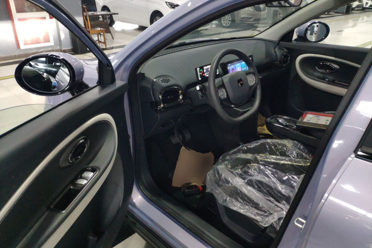 江淮钇为 钇为3 2024款 挚爱版 330km Lite中控内饰20