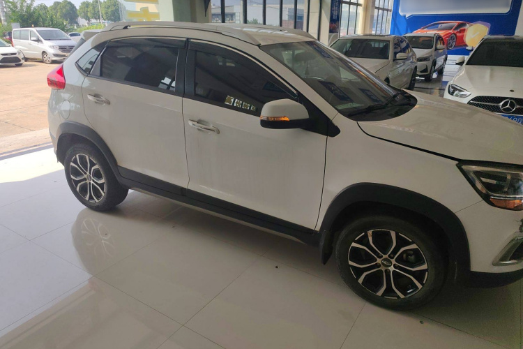 奇瑞 瑞虎3X 2018款 1.5L 手动精英版车身外观6002