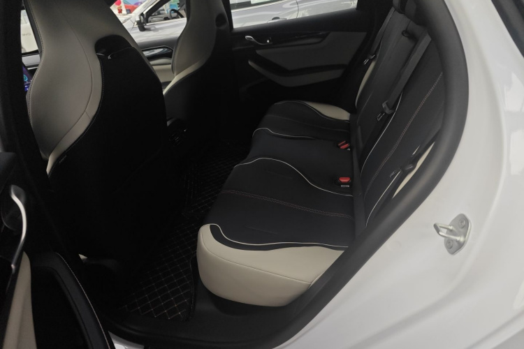 比亚迪 秦PLUS 2025款 EV 510KM 标准版中控内饰7001