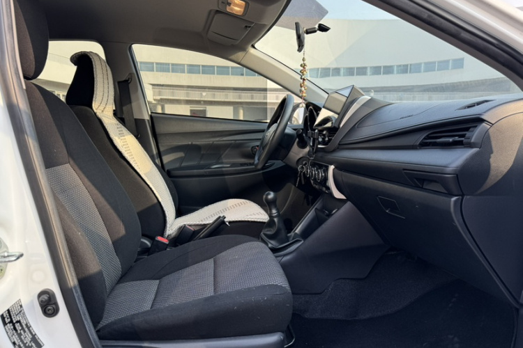 丰田 威驰FS 2019款 1.5L 手动锋驰版局部细节41