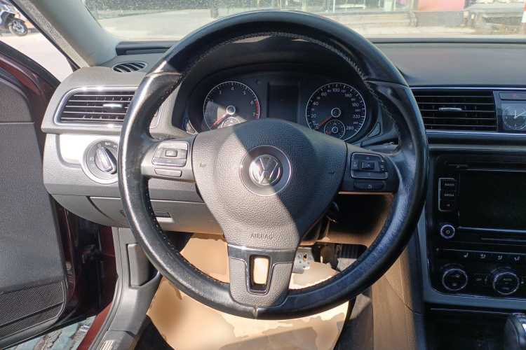 大众 帕萨特 2014款 1.8TSI DSG御尊版局部细节13