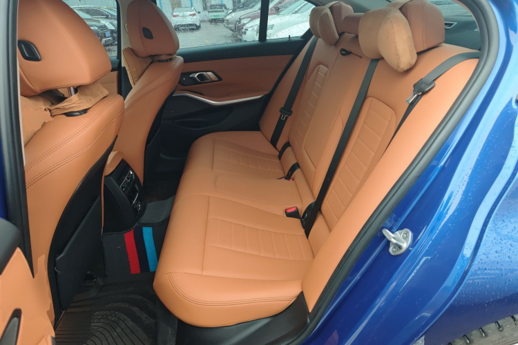 宝马3系 2021款 330i M运动曜夜套装中控内饰21