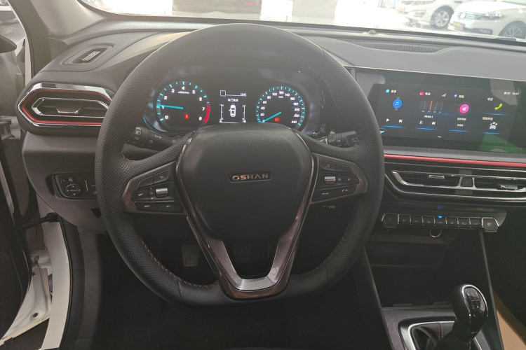 长安欧尚X5 2021款 改款 1.6L 手动豪华型中控内饰13