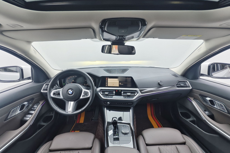 宝马3系 2022款 改款 325Li M运动套装中控内饰7004