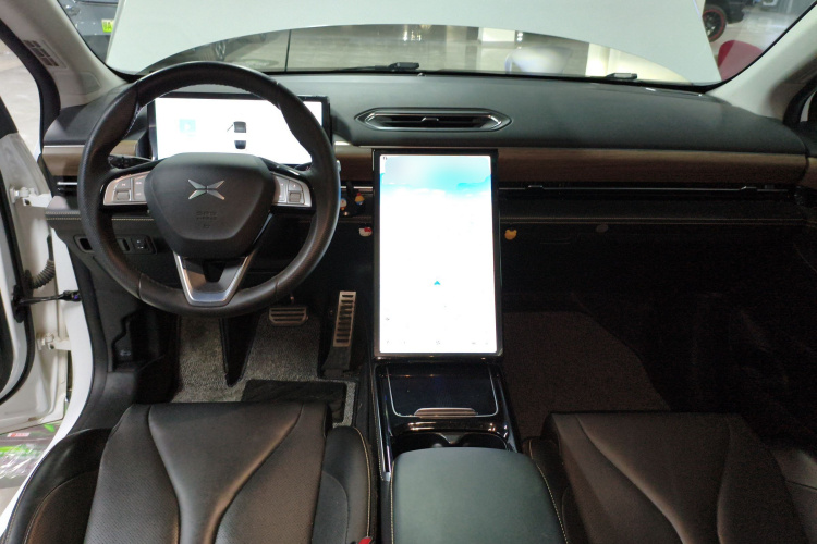 小鹏P5 2021款 550G中控内饰12