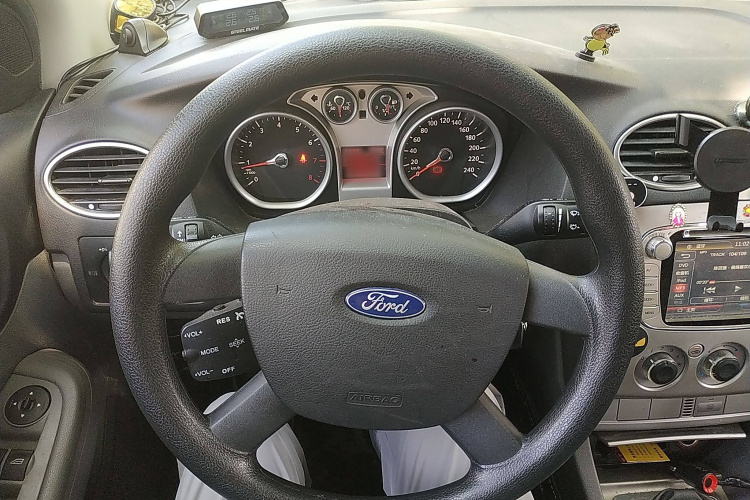 福特 福克斯 2013款 两厢经典 1.8L 手动百万纪念版局部细节13