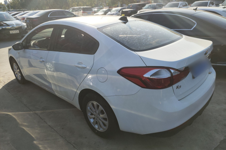 起亚K3 2016款 1.6L 手动GL车身外观4