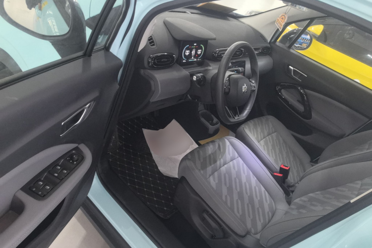 零跑汽车 零跑T03 2024款 403舒享版中控内饰7003