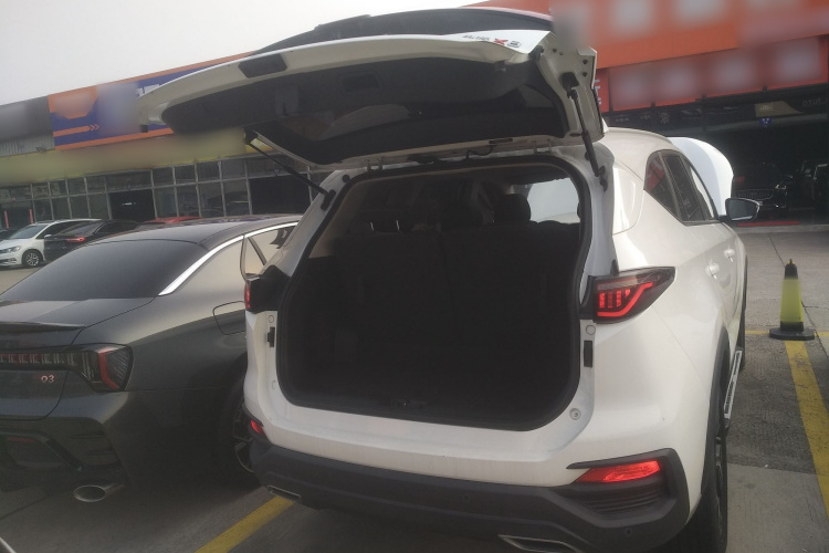 思皓X8 2021款 300T DCT豪华智联版 6座局部细节23