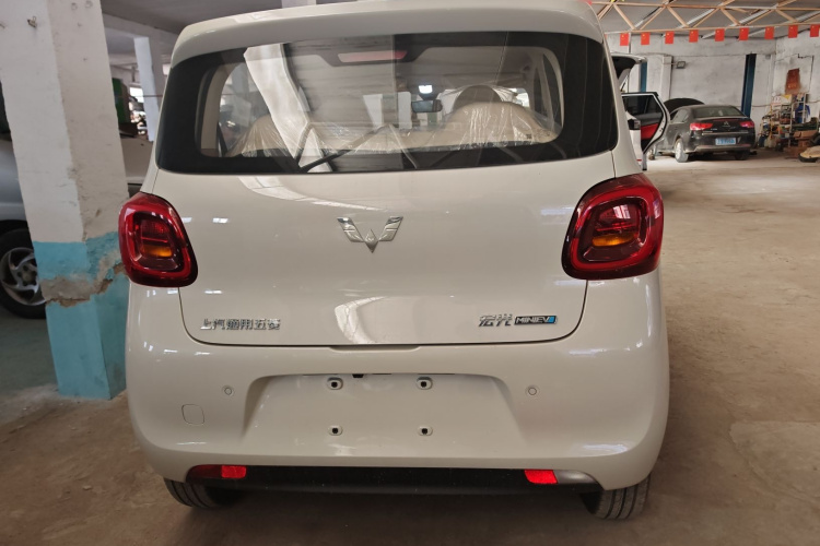 五菱汽车 宏光MINIEV 2025款 四门版 进阶款车身外观6