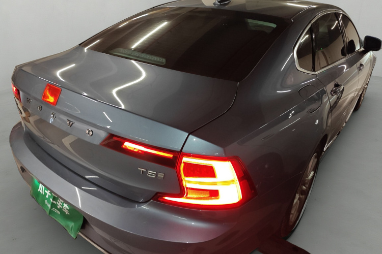 沃尔沃S90 2020款 改款 T5 智逸豪华版车身外观7