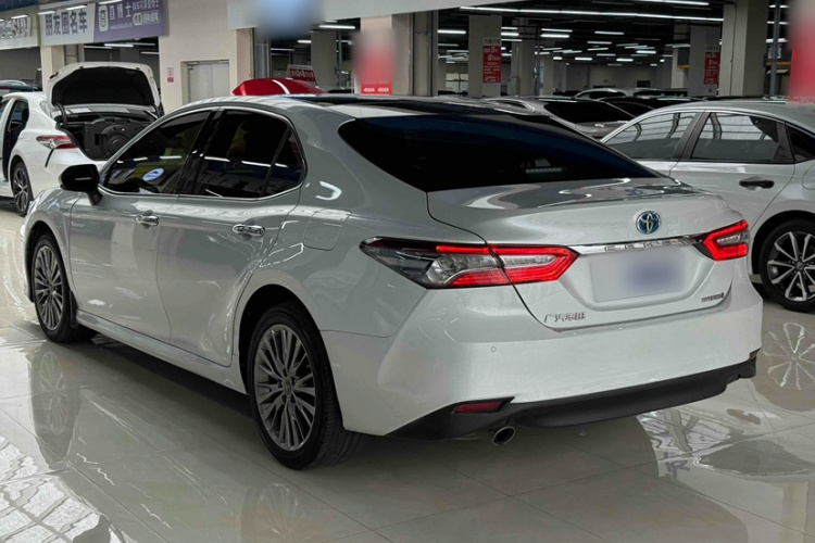 丰田 凯美瑞 2019款 改款 双擎 2.5HG 豪华版车身外观6003