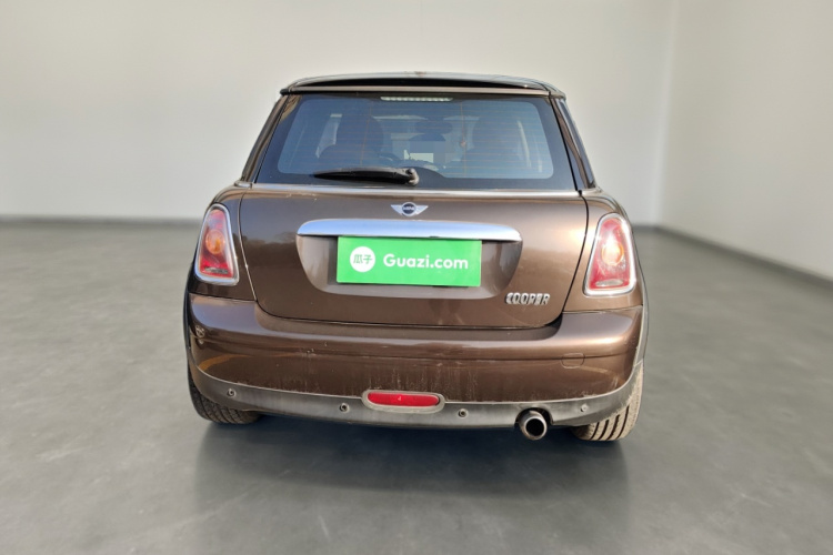 MINI 2010款 1.6L COOPER 50 Mayfair车身外观6
