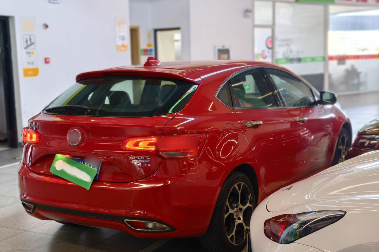 菲亚特 致悦 2014款 1.4T 自动运动版车身外观6004
