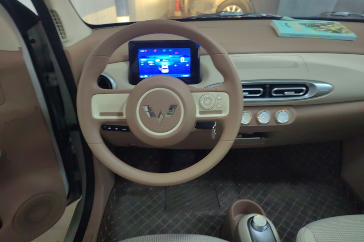 五菱汽车 宏光MINIEV 2025款 四门版 进阶款中控内饰13