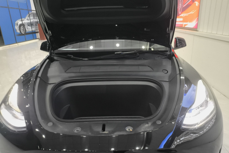 特斯拉 Model Y 2023款 后轮驱动版局部细节24
