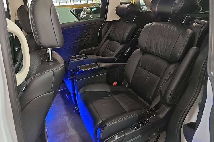 本田 艾力绅 2024款 2.0L e:HEV 豪华版中控内饰7004