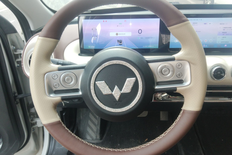 五菱汽车 五菱缤果 2023款 333km 灵犀互联款中控内饰13