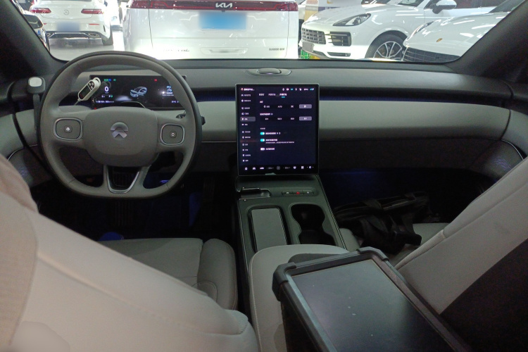 蔚来ET5 2024款 75kWh中控内饰12