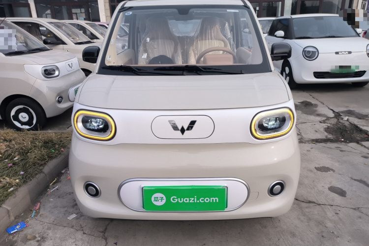 五菱汽车 宏光MINIEV 2024款 第三代 215km 青春版车身外观2