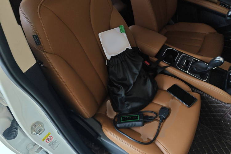 比亚迪 宋MAX 2018款 1.5T 自动智联豪华型 6座中控内饰41