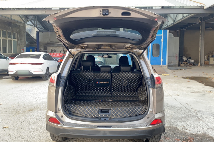 丰田 RAV4荣放 2019款 2.0L CVT两驱舒适版 国VI局部细节23