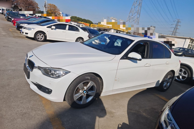 宝马3系 2015款 320i 超悦版时尚型车身外观6003