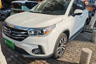 广汽传祺 传祺GS4 2017款 235T 自动两驱豪华智联版